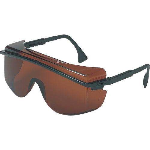 Lunettes de s&eacute;curit&eacute; Uvex Astrospec OTG 3001, Lentille Grise/fum&eacute;e, Anti-&eacute;gratignures, ANSI Z87+/R&eacute;pond ou surpasse la norme CSA Z94.3 Auto-Cam