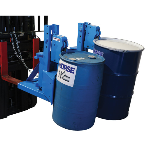 Manipulateur de barils MORSPEED 1500 pour chariot &eacute;l&eacute;vateur, Pour 55 gal. US (45 gal. imp.) Auto-Cam