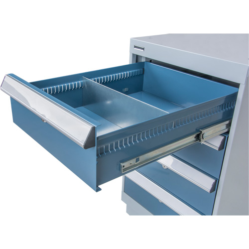 &eacute;tabli &agrave; quatre tiroirs sur pi&eacute;destal, 18" la x 21" p x 28" h Auto-Cam