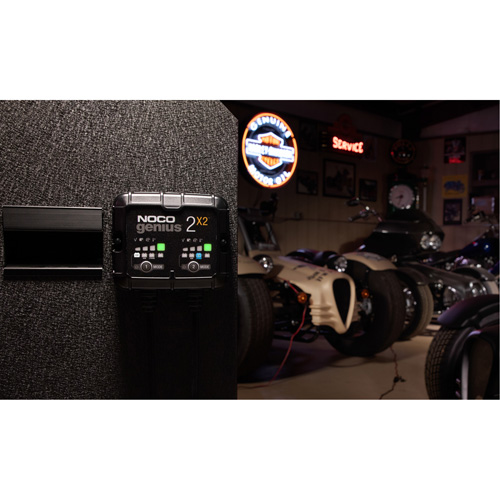 Genius&reg; 2X2 2-Bank, 4-Amp Battery Charger Auto-Cam
