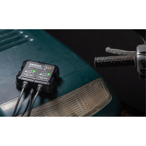 Genius&reg; 2X2 2-Bank, 4-Amp Battery Charger Auto-Cam