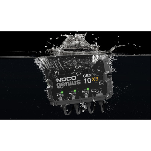 Chargeur de batterie embarqu&eacute; &agrave; 3 sorties de 30 amp&egrave;res GenPro10X3 Genius Auto-Cam