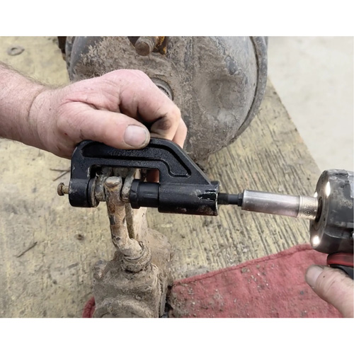 Presse-axe de tige de r&eacute;gleur de jeu pour camions de classes 6 &agrave; 8 Auto-Cam
