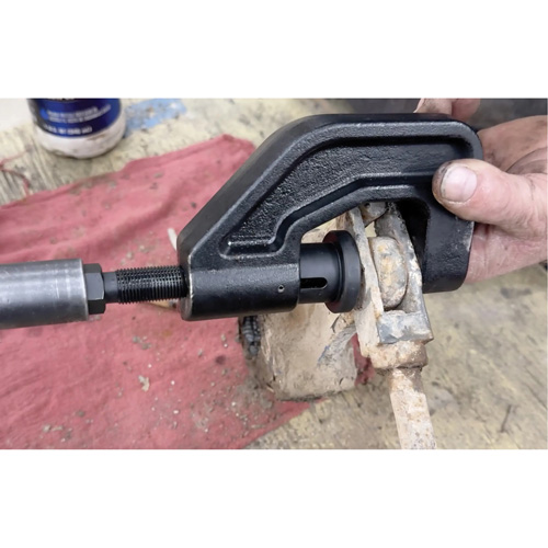 Presse-axe de chape de frein pour camions de classes 6 &agrave; 8 Auto-Cam
