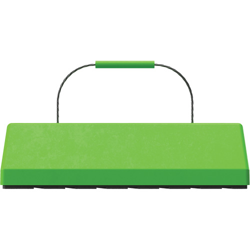 Cale de roue pour avion Checkers Safety SafeRay avec poign&eacute;e &agrave; c&acirc;ble & patin en caoutchouc, Ur&eacute;thane, Vert fluorescent, 24" la x 8" p x 6" h Auto-Cam