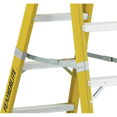 6600 Series Industrial Heavy-Duty 2-Way Stepladders, Fibreglass, 300 lbs. Capacity, 6' Auto-Cam