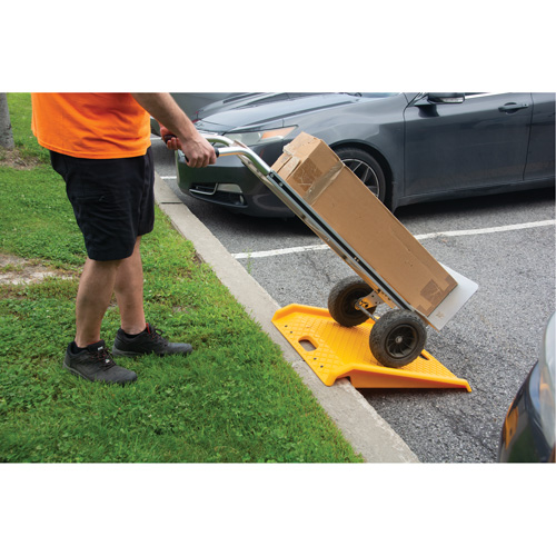 Portable Poly Hand Truck Curb Ramp, 1000 lbs. Capacity, 27" W x 27" L Auto-Cam
