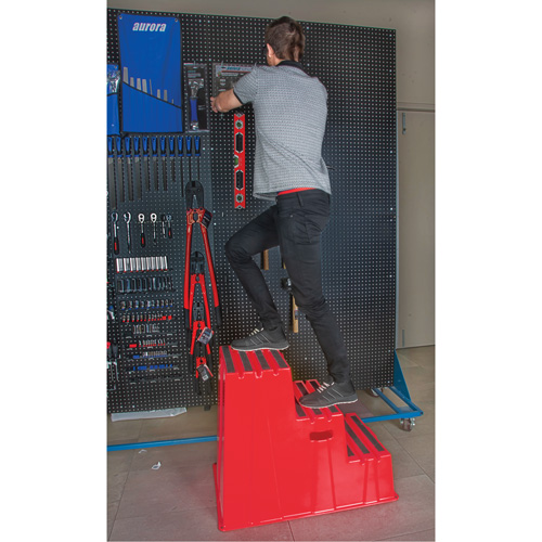 Escabeau industriel, 3 marches, 34-13/16" x 22-7/16" x Hauteur 28-1/2" Auto-Cam