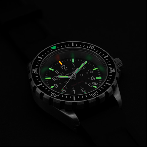 Large Diver's Quartz Watch, Digital, Battery Operated, 41 mm, Black Auto-Cam