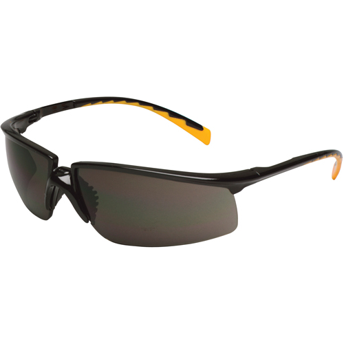 Lunettes de s&eacute;curit&eacute; Privo, Lentille Grise/fum&eacute;e, Antibu&eacute;e, R&eacute;pond ou surpasse la norme CSA Z94.3 Auto-Cam