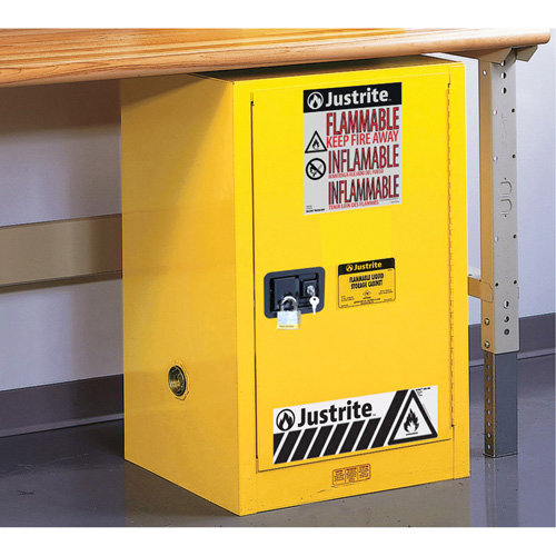 Armoire de s&eacute;curit&eacute; compacte pour produits inflammables EX Sure-Grip, 12 gal., 1 Porte(s), 23,25" La x 35" h x 18" p Auto-Cam