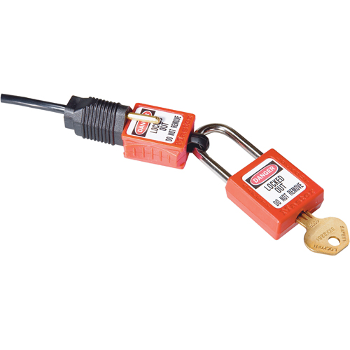 Compact Prong Lockout, Wall Switch Type Auto-Cam