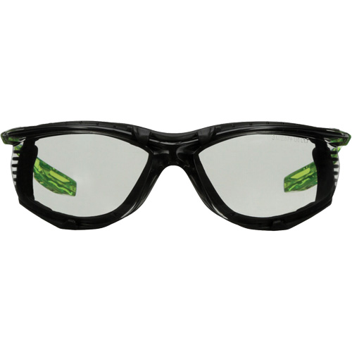 Lunettes de s&eacute;curit&eacute; de s&eacute;rie Solus CCS, Lentille Gris/Int&eacute;rieur/ext&eacute;rieur, Antibu&eacute;e/Anti-&eacute;gratignures, R&eacute;pond ou surpasse la norme CSA Z94.3 Auto-Cam