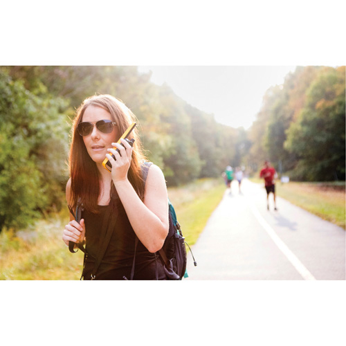 Ensemble de radios bidirectionnelles TalkAbout, Bande FRS, 22 canaux, Port&eacute;e 56 km Auto-Cam