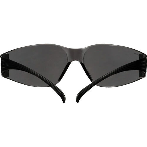 Lunettes de protection de s&eacute;rie 100 SecureFit, Lentille Gris, Antibu&eacute;e/Anti-&eacute;gratignures, ANSI Z87+/R&eacute;pond ou surpasse la norme CSA Z94.3 Auto-Cam