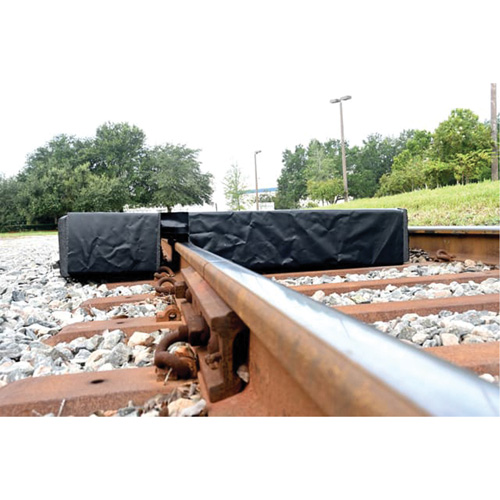 Berme Ultra-Track Berm, Capacit&eacute; 144 gal. US, 4' la x 6' lo x 12" h, Paroi en mousse Auto-Cam