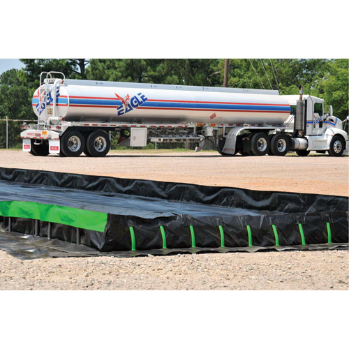 Berme Ultimate Copolymer 2000 Ultra-Containment Berm, Capacit&eacute; 748 gal. US, 10' la x 10' lo x 12" h, Support &agrave; charni&egrave;re Auto-Cam