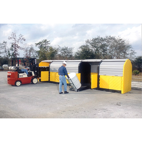 P20 Plus Ultra-Hard Top Spill Pallets avec drain, 312" lo x 79" la x 62" h, Capacit&eacute; de charge 9000 lb Auto-Cam
