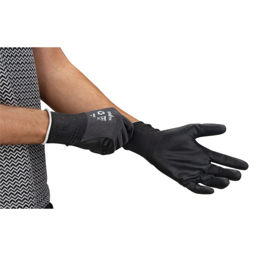 Gants &eacute;cologiques enduits et perm&eacute;ables &agrave; l'air, 10, R&ecirc;vetement Mousse de nitrile, Calibre 21, Enveloppe en Nylon/rPET Auto-Cam