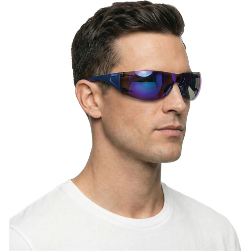 Lunettes de s&eacute;curit&eacute; Adapt Lite, Lentille Miroir bleu, Antibu&eacute;e/Anti-&eacute;gratignures, ANSI Z87+/R&eacute;pond ou surpasse la norme CSA Z94.3 Auto-Cam