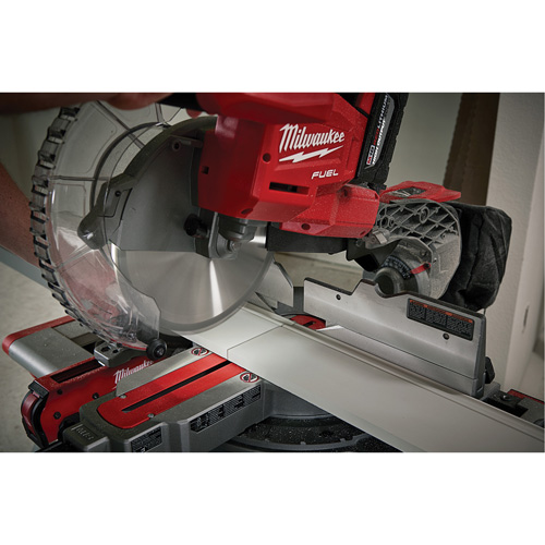M18 Fuel Dual Bevel Sliding Compound Mitre Saw Kit Auto-Cam