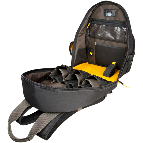 Sacs &agrave; dos pour outils Techgear &agrave; 53 pochettes, 16" lo x 13-1/4" la, Noir, Polyester Auto-Cam