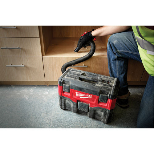 Aspirateur humide/sec M18 (outil seulement), 18 V, Capacit&eacute; 2 gal. Auto-Cam