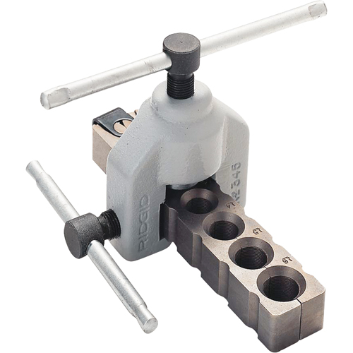 No. 345-DL Manual Flaring Tool With No. 150 Tubing Cutter and Case Kit Auto-Cam