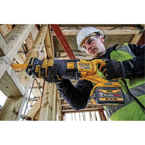 FlexVolt&reg; Max Brushless Reciprocating Saw Kit, 60 V, Lithium-Ion Battery, 0-3000 SPM Auto-Cam