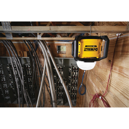 Tool Connect 20V Max All-Purpose Cordless Work Light, LED, 5000 Lumens, Plastic Housing Auto-Cam