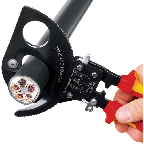 Insulated Ratcheting Cable Cutters Auto-Cam
