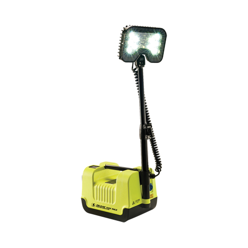 9455 Remote Area Lighting Systems, LED, 21 W, 1600 Lumens, Plastic Housing Auto-Cam