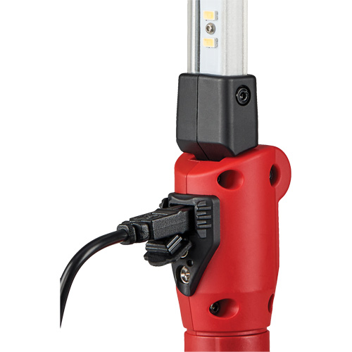 Strion&reg; SwitchBlade&reg; Compact Work Light, LED, 500 Lumens Auto-Cam