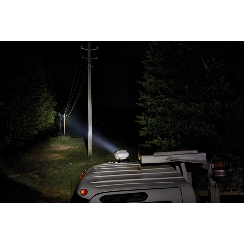 Projecteur orientable polyvalent &agrave; t&eacute;l&eacute;commande, DEL, 4250 lumens Auto-Cam