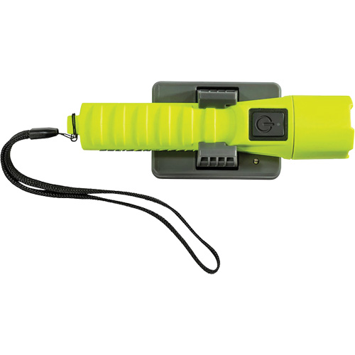 3335R Flashlight, LED, 246 Lumens, Rechargeable Batteries Auto-Cam