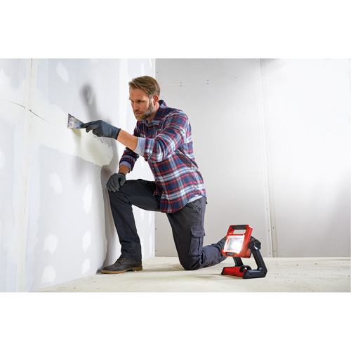 18V Hybrid LED Work Light (Tool Only), LED, 2000 Lumens Auto-Cam