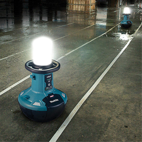 Lampe de chantier &agrave; DEL auto-redressante 40Vmax XGT (outil seulement)?, DEL, 5500 lumens Auto-Cam
