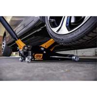 Aluminum Racing Jack, 2 Ton(s) Capacity, 3-1/4" Lowered, 18-1/2" Raised, Manual Hydraulic Auto-Cam