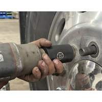 Jeu de douilles hexagonales et h&eacute;licoidales pour &eacute;crous de roue de camion Auto-Cam