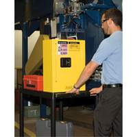 Mini-armoires de s&eacute;curit&eacute; Sure-Grip EX pour produits inflammables, 2 gal., 1 Porte(s), 17" La x 22" h x 8" p Auto-Cam