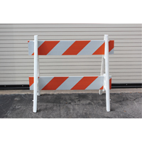 Barricades, En A, 28,6" lo x 40" h, Orange/Blanc Auto-Cam