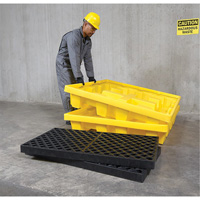 Ultra-Spill Pallet emboitable, 4 barils, Capacit&eacute; de d&eacute;versement 66 gal. US, 51" x 51" x 10" Auto-Cam
