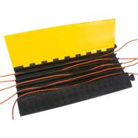 Protecteur de c&acirc;bles en polyur&eacute;thane, 5 canaux, 35,43" lo x 19,69" la x 2" h Auto-Cam