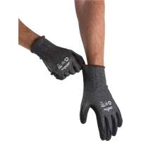 Gants &eacute;cologiques, l&eacute;gers, et r&eacute;sistants &agrave; la coupe, &agrave; haute dext&eacute;rit&eacute;, Taille 8, Calibre 21, Rev&ecirc;tement Mousse de nitrile, Enveloppe en Acier inoxydable/PEHP/rPET, ASTM ANSI niveau A5 Auto-Cam