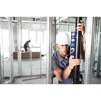 Niveau torpille robuste de s&eacute;rie 250, 9" lo, Aluminium, 4 fioles, Magn&eacute;tique Auto-Cam