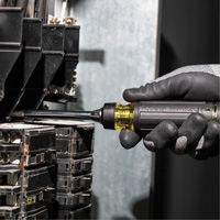 Tournevis &agrave; cliquet &agrave; embouts multiples 15 en 1, 8-3/4" lo, Prise Coussin&eacute;e Auto-Cam