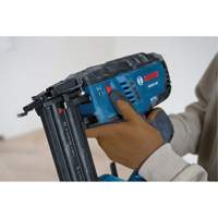 Cloueur pour clous &agrave; t&ecirc;te perdue de calibre 18 (outil seul), 18 V, Lithium-ion Auto-Cam